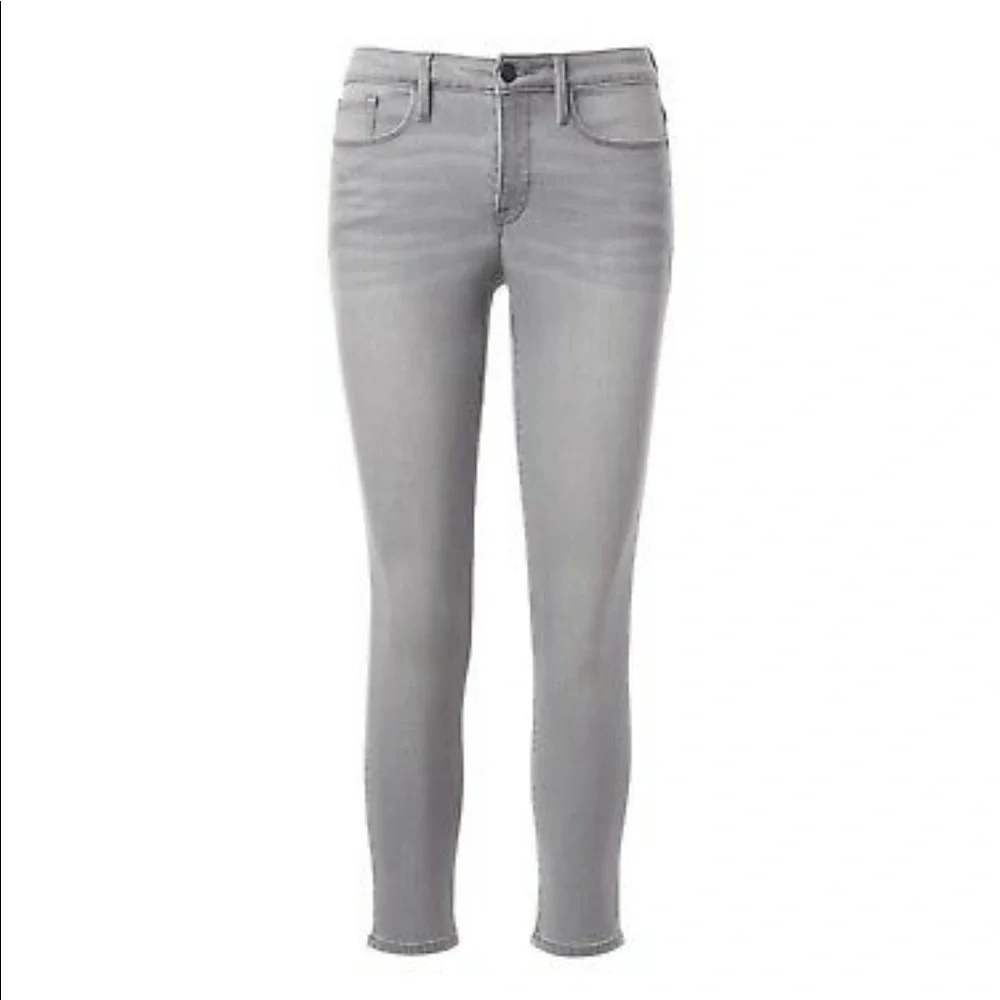 ATHLETA NWOT SCULPTEK SKINNY CROP JEAN GRANITE WASH, SZ 8 RUNS SMALL TO SZ 6 - Picture 4 of 7